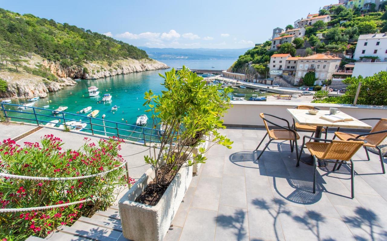 Seafront Apartment With Amazing Seaview 비르브닉 외부 사진